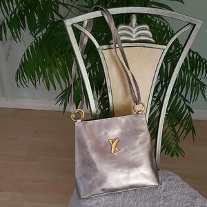 Elegant Silver Leather Bag ❤️